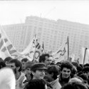 Miting contra și pro FSN în piața Victoriei