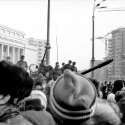 Miting contra și pro FSN în piața Victoriei