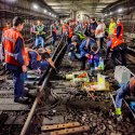 Lucrari la un macaz, in tunel langa Piata Unirii - Metrou Bucuresti