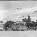 Troleibuz ROMAN 112 E, proaspat iesit de pe portile uzinei AUTOBUZUL, pe linia 87 in anul 1978