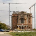 Șantier la construirea Catedralei Mântuirii Neamului