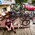 Cu bicicleta în service - Strada Grigore Țăranu