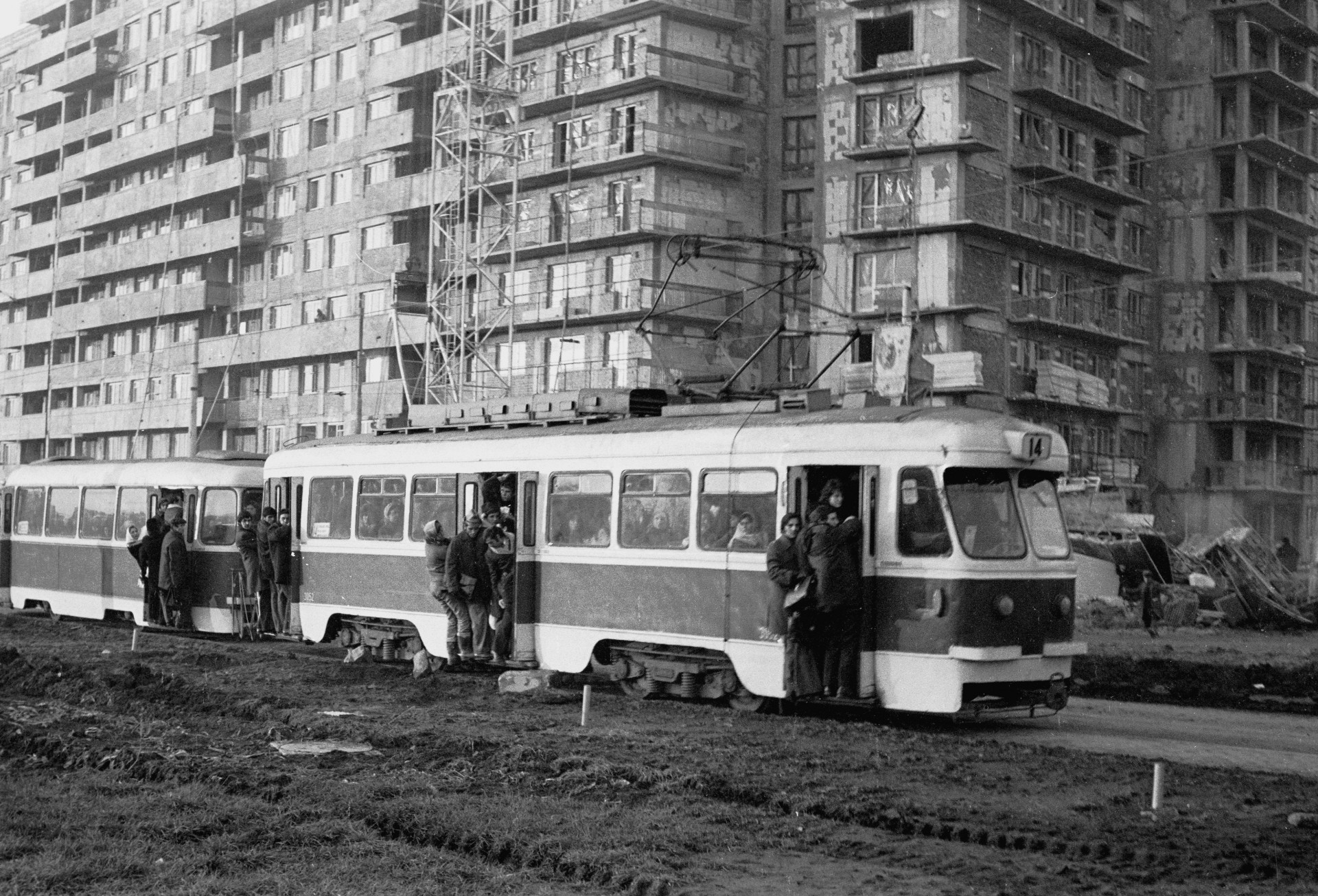 Tramvai linia 14 în Pantelimon 15.10.1975