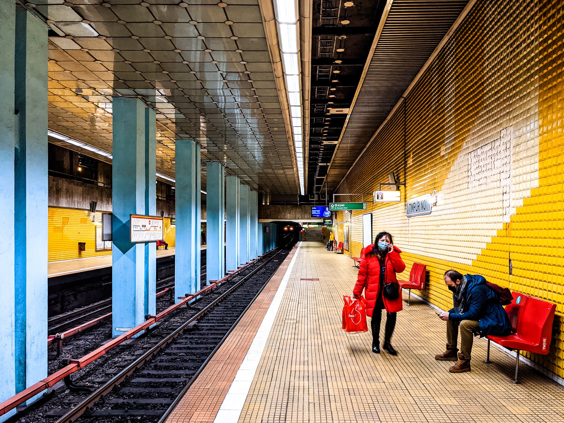 Stația de metrou Timpuri Noi
