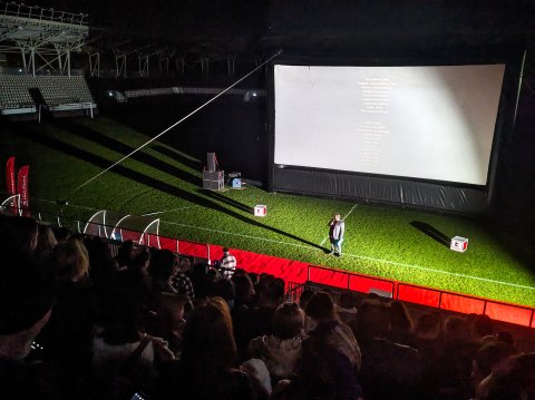 Premieră film - Mai Departe - Stadionul Arcul de Triumf