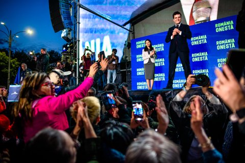 România în Lumină - Meeting susținere Nicușor Dan