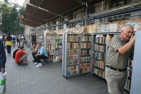 Buchinisti la Universitate