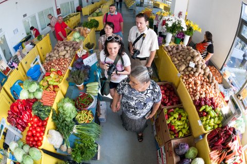 Piata Ferentari - Interior