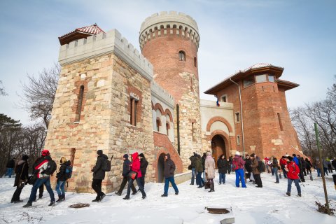 Castelul Tepes - Oficiul Naţional pentru Cultul Eroilor - Parcul Carol