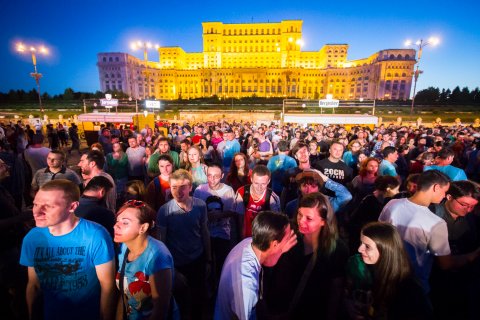 Concert in Piata Constitutiei