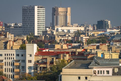 Hotel Intercontinental vazut de la Gara de Nord