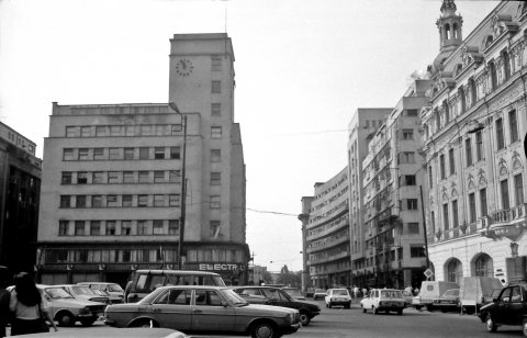 Piata fostului teatru national