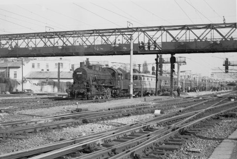 Locomotiva cu abur in gara de Nord 27.03.1975