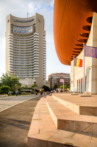 Hotel Intercontinental si Teatrul National Bucuresti