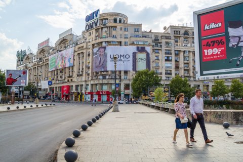 Unirii, langa Dambovita