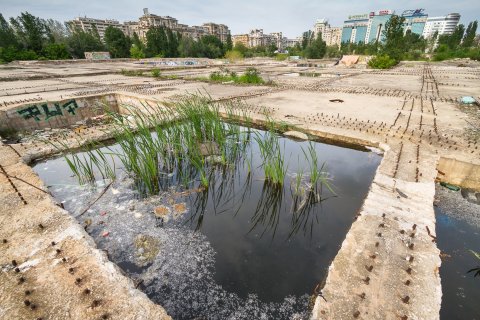 Santier abandonat - Centrul de Cultură şi Creaţie Cîntarea României