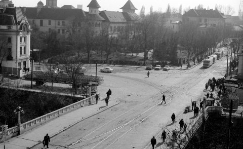 Podul Izvor la jumătatea anilor '70