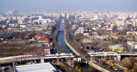 Podul Mihai Bravu în construcție