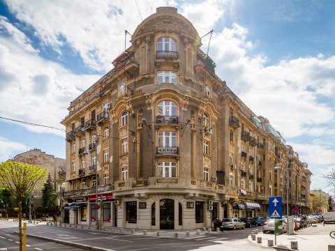 Constructia Moderna, str. Frumoasa nr. 50-56 la colt cu Calea Victoriei