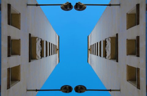 Palatul Telefoanelor in oglinda II