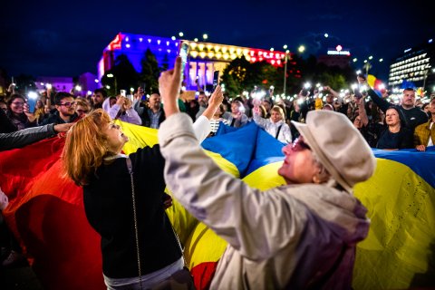 România în Lumină - Meeting susținere Nicușor Dan