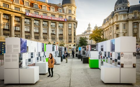 Expozitie - Freedom Express - Piata Universitatii