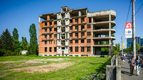 Santier abandonat - Bulevardul Poligrafiei