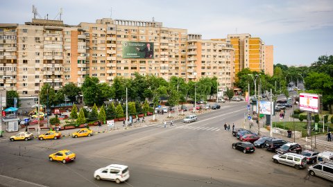 Bulevardul Tineretului vazut din Liceul Gheorghe Sincai