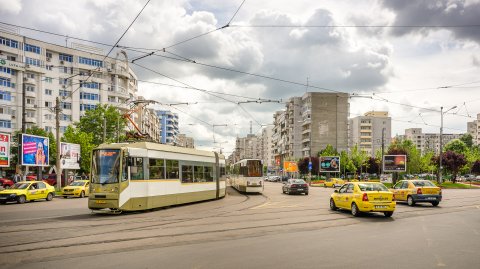 Intersectie - Strada Nerva Traian - Bulevardul Octavian Goga