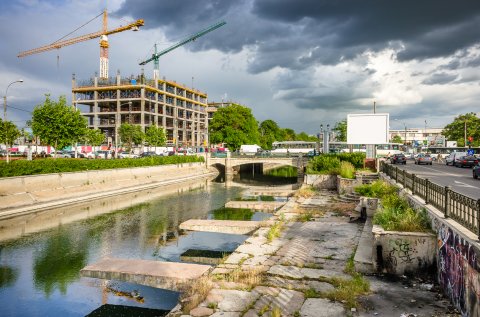 Debarcader abandonat - Timpuri Noi