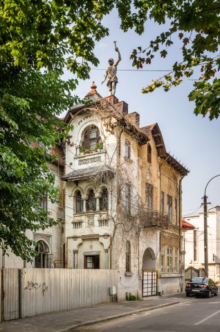 Casa cu Omul de Fier - Strada Episcopul Radu