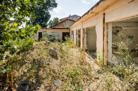 Cladiri abandonate - Bulevardul Bucurestii Noi