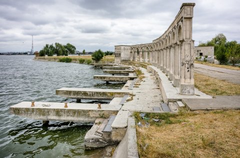 Debarcader abandonat - Insula Lacul Morii