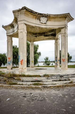 Pavilion - Insula Lacul Morii