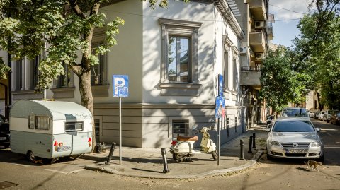 Intersectie - Strada Alexandru Donici - Viitorului