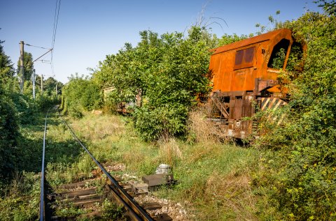 Masina de Zapada - Tren abandonat