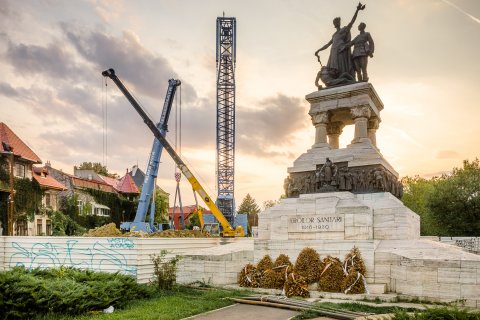 Statuia Eroilor Sanitari - Eroilor