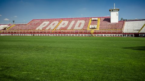 Pe teren - Stadionul Giulesti