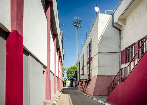 Intre sala si stadionul Giulesti