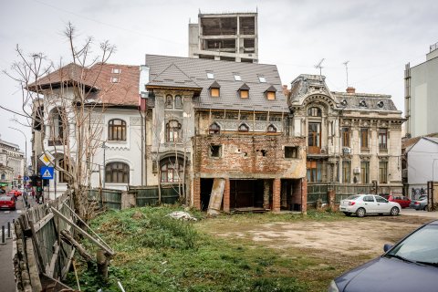 Cinematograf in aer liber abandonat - Strada Batistei