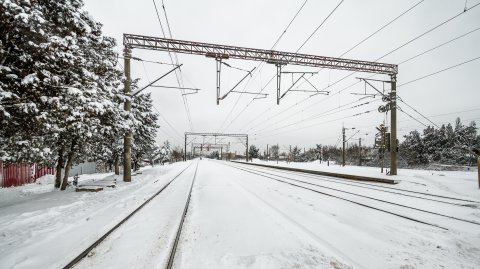 Spre statia Carpati - Bucuresti Triaj - Pajura