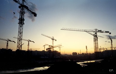 Construcții în apropierea Bibliotecii Naționale