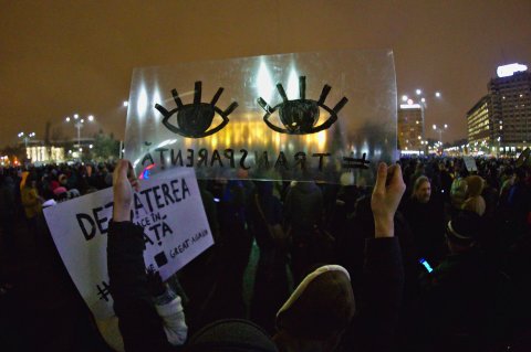 Continua protestele anti-coruptie in Bucuresti