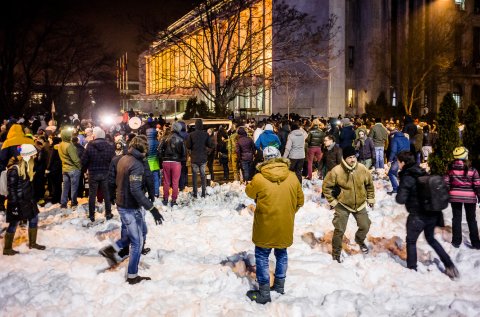 Martea Neagra - Protest impotriva OUG privind abuzul in serviciu - Piata Victoriei