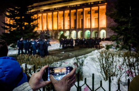 Martea Neagra - Protest impotriva OUG privind abuzul in serviciu - Piata Victoriei