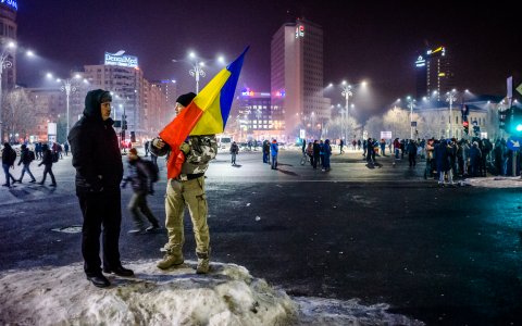 Martea Neagra - Protest impotriva OUG privind abuzul in serviciu - Piata Victoriei