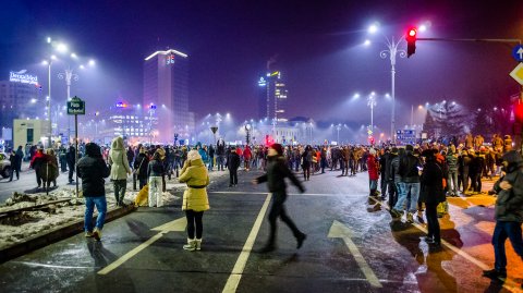 Martea Neagra - Protest impotriva OUG privind abuzul in serviciu - Bulevardul Lascar Catargiu