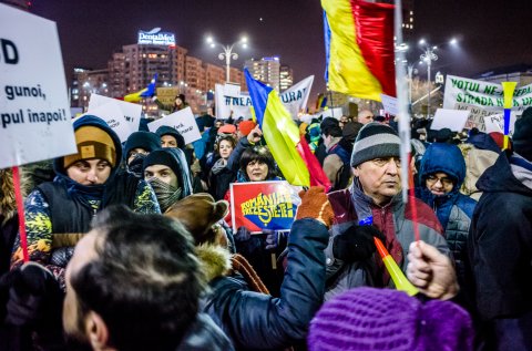 Protest impotriva coruptiei - Piata Victoriei