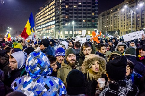 Protest impotriva coruptiei - Piata Victoriei