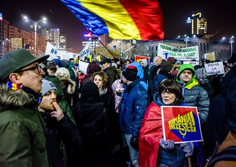 Protest impotriva coruptiei - Piata Victoriei